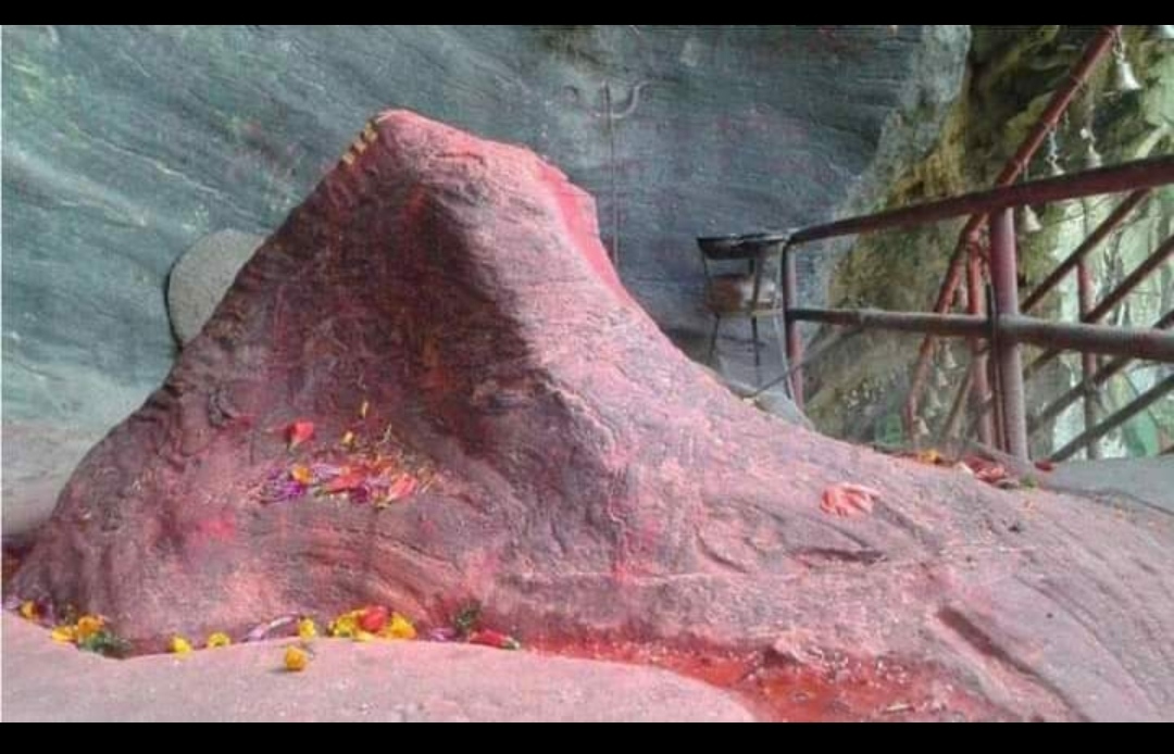 आज सोमबार दुप्चेस्वर  महादेवको दर्शन गर्नुहोस्