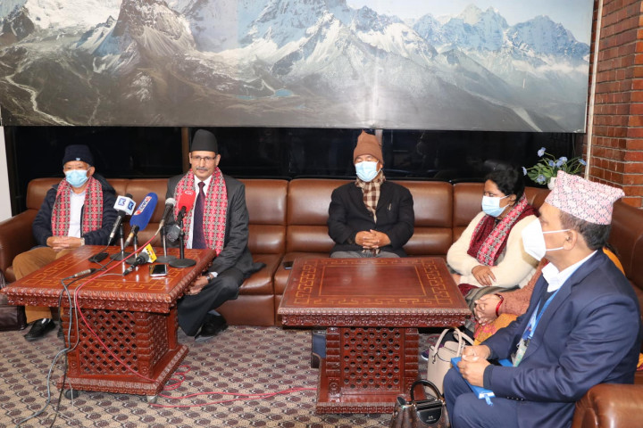 अदालतमा देखिएको विवाद समाधानका लागि आफूले उपाय खोजेर अघि बढने सभामुख सापकोटाको जिकिर