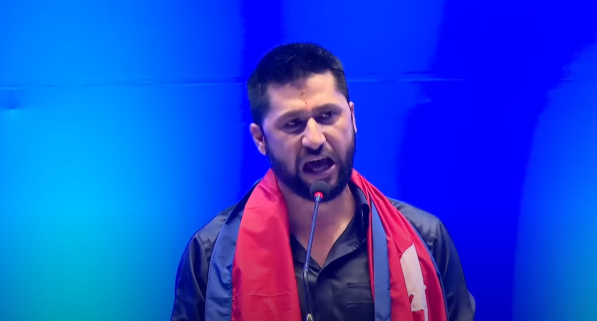 पत्रकार सम्मेलन गर्दै रवी लामिछानेको राष्ट्रिय स्वतन्त्र पार्टी