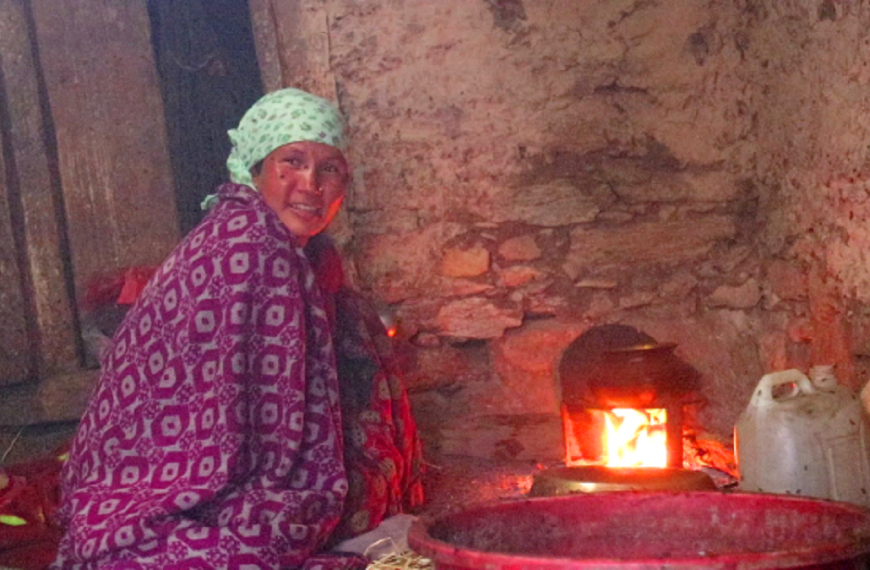 कर्णालीमा अन्धविश्वासले कष्ट भोग्दै सुत्केरी,&hellip;
