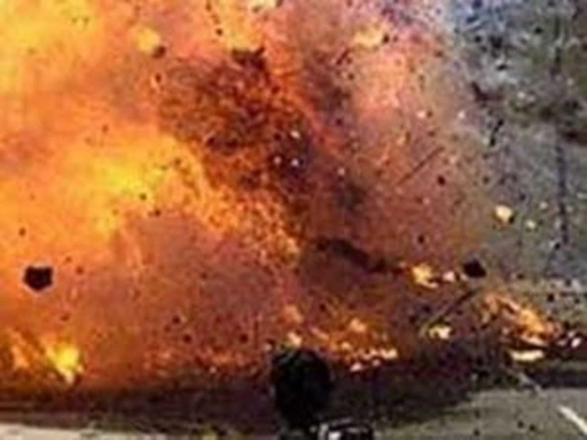 काभ्रेमा बम डिस्पोज गरे पछि सवारी साधन सुचारु