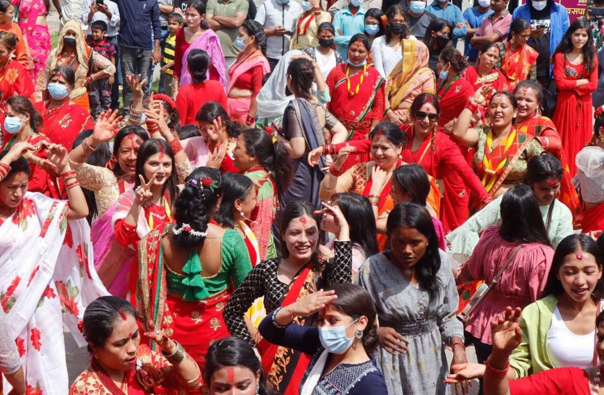 तिजको अवसरमा पशुपतिमा रमझम (फोटो&hellip;