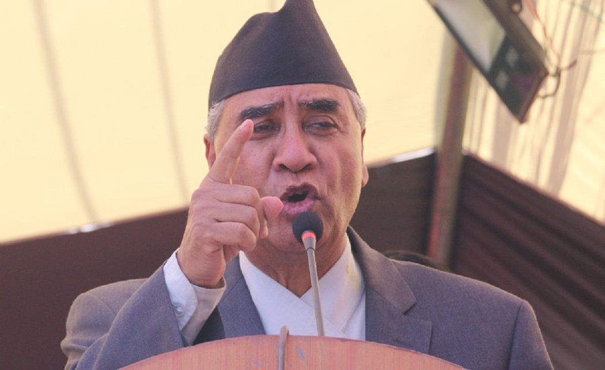 आज डडेल्धुरामा दुई चुनावी सभालाई सम्बोधन गर्दै प्रधानमन्त्री देउवा