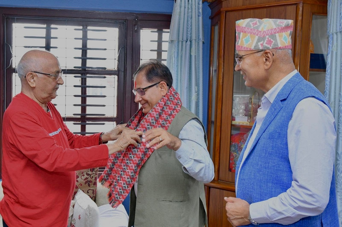 एमालेमै फर्के एकीकृत समाजवादीका केन्द्रीय सदस्य एवं प्रेस चौतारीका पूर्वअध्यक्ष चापागाईं