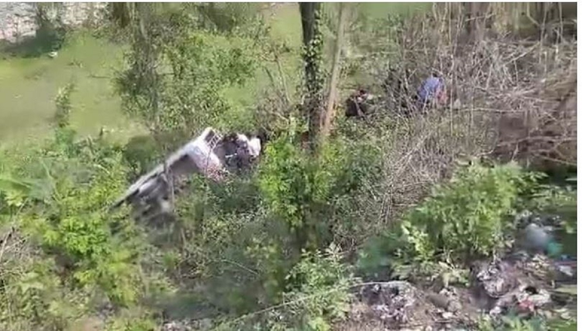 मनकामना दर्शनका लागि हिँडेको बस दुर्घटना, पाँच जनाको मृत्यु