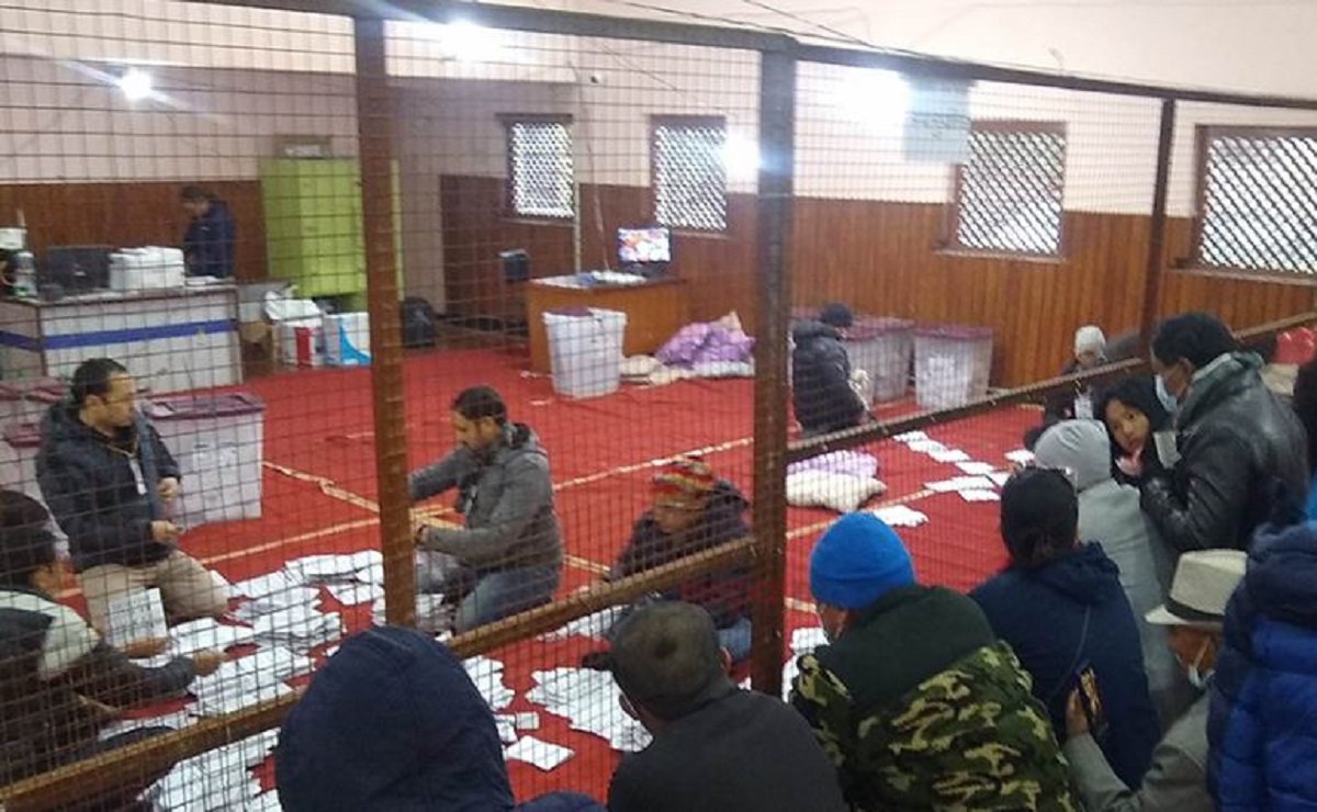 प्रदेश सभातर्फ पहिलो प्रारम्भिक मतपरिमाण : काठमाडौं ७ (क) मा नेकपा एसलाई अग्रता