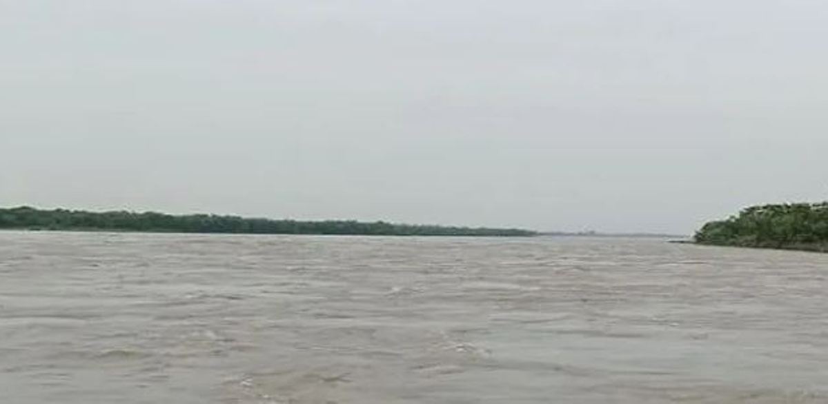 नारायणीमा डुंगा पल्टियो, तीनको मृत्यु