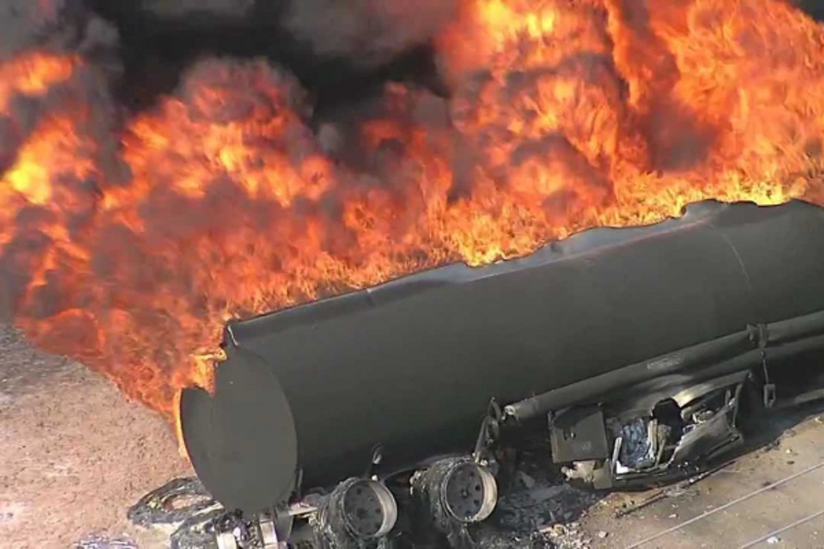 बोक्सबर्गमा इन्धन ट्यांकर विस्फोट, १० जनाको मृत्यु