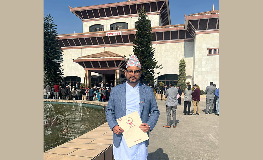 सांसदको सपथ लिएपछि असिम शाहले भने- सबै चलचित्रकर्मीलाई भेटेर प्राथमिकता तय गर्छु