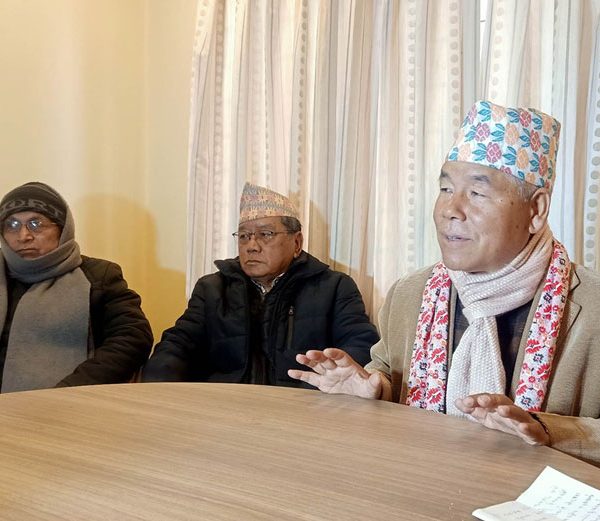 एउटै कम्युनिष्ट पार्टी बनाउने अभियानमा छौं : देव गुरुङ