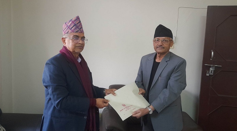 राजीनामा स्वीकृत भए पनि राजेन्द्र पाण्डेले मुख्यमन्त्रीकै हैसियतमा काम गर्दै