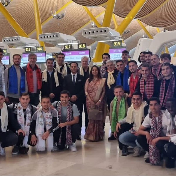 स्पेनिस टिम कोसेरेन्यो सीपी नेपाल आइपुग्यो, पोखरा र काठमाडौंमा मैत्रीपूर्ण फुटबल खेल्दै
