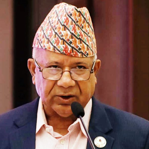 सत्ता गठबन्धनमा सामेल हुन सक्दैनौं : माधव नेपाल