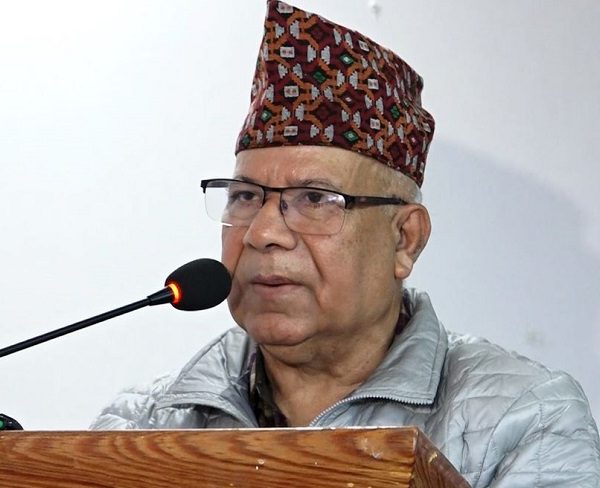 सत्तामा जान मरिहत्ते गर्दैनाैँ, प्रचण्डजीकाे अनुहार हेरेरमात्रै हुँदैन : माधव नेपाल