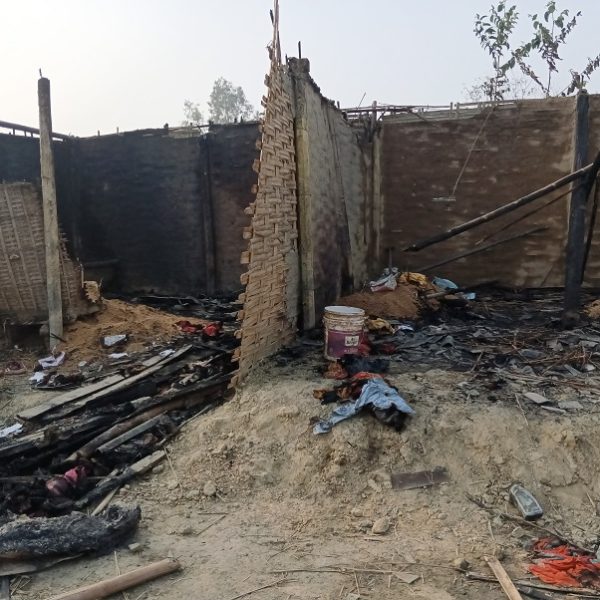 सप्तरीकाे झुटकीमा आगलागी हुँदा सात लाख रुपैयाँभन्दा बढीकाे क्षति