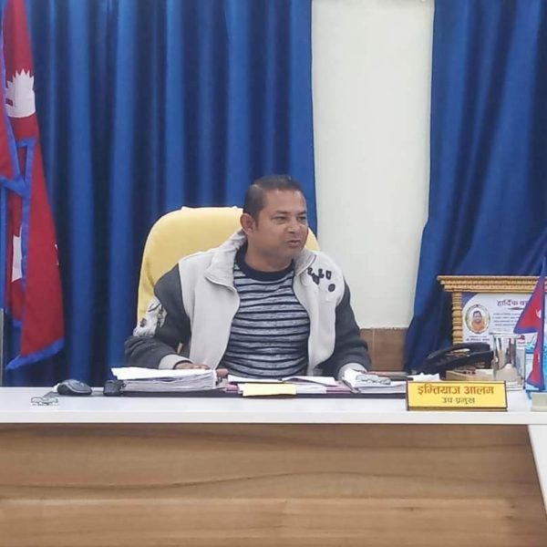 वीरगन्ज महानगरपालिका कार्यालयको बजार व्यवस्थापन तथा अनुगमन समितिका को बैठक
