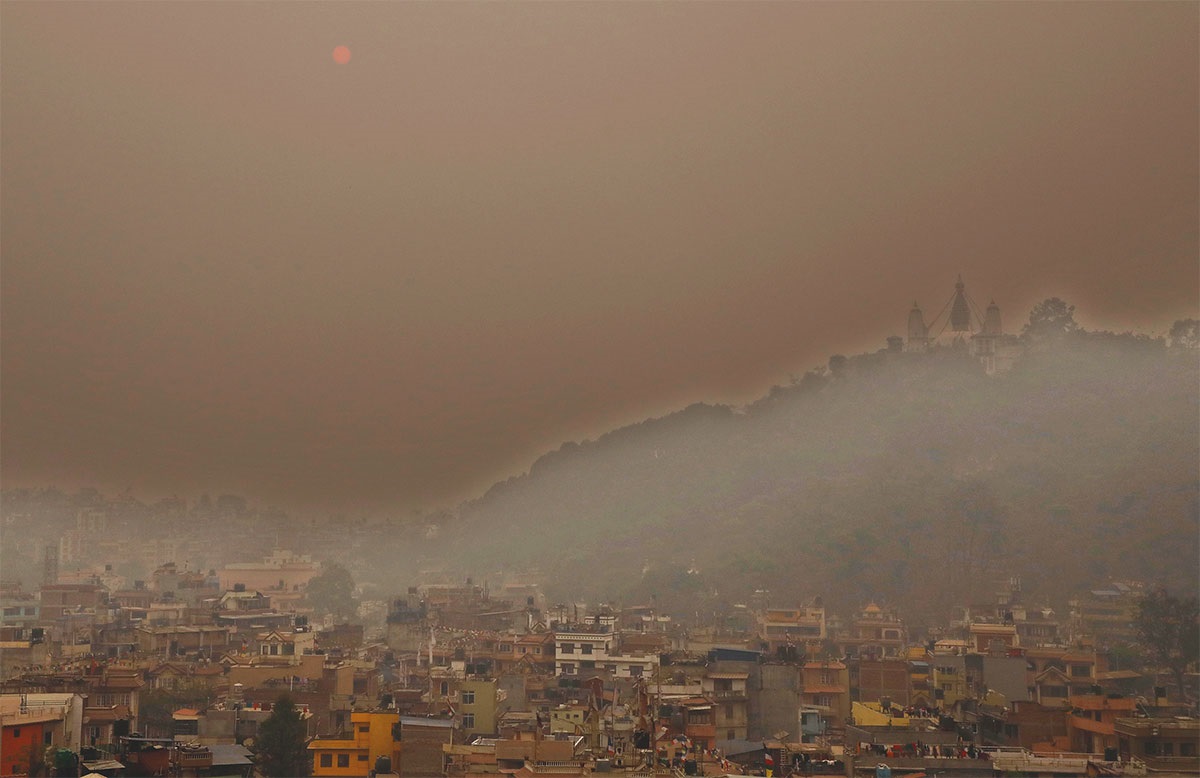 आजको मौसमःडढेलोको कारण देशका अधिकांस भागमा तुवालो देखिने