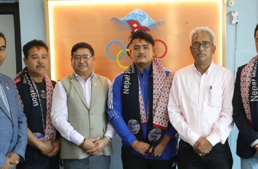भारोत्तोलन टोली आज दक्षिण कोरिया&hellip;