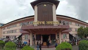 उपप्राध्यापक चलाउनेको रिटकाे सुनुवाइ न्यायाधीश मनोजकुमार शर्माको इजलासमा
