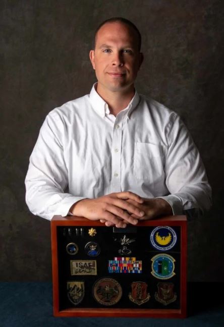 पूर्व अमेरिकी गुप्तचर अधिकारीको दाबीः अमेरिकासँग एलियन छ