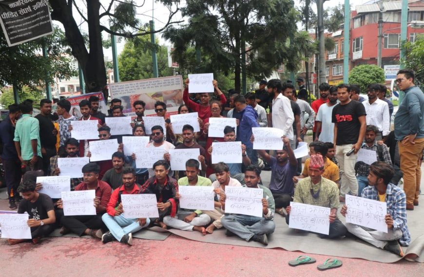 नागरिकता पाउने भएपछि नागरिकताविहीनले दिए राष्ट्रपतिदेखि अदालतसम्मलाई धन्यवाद (फोटोफिचर)