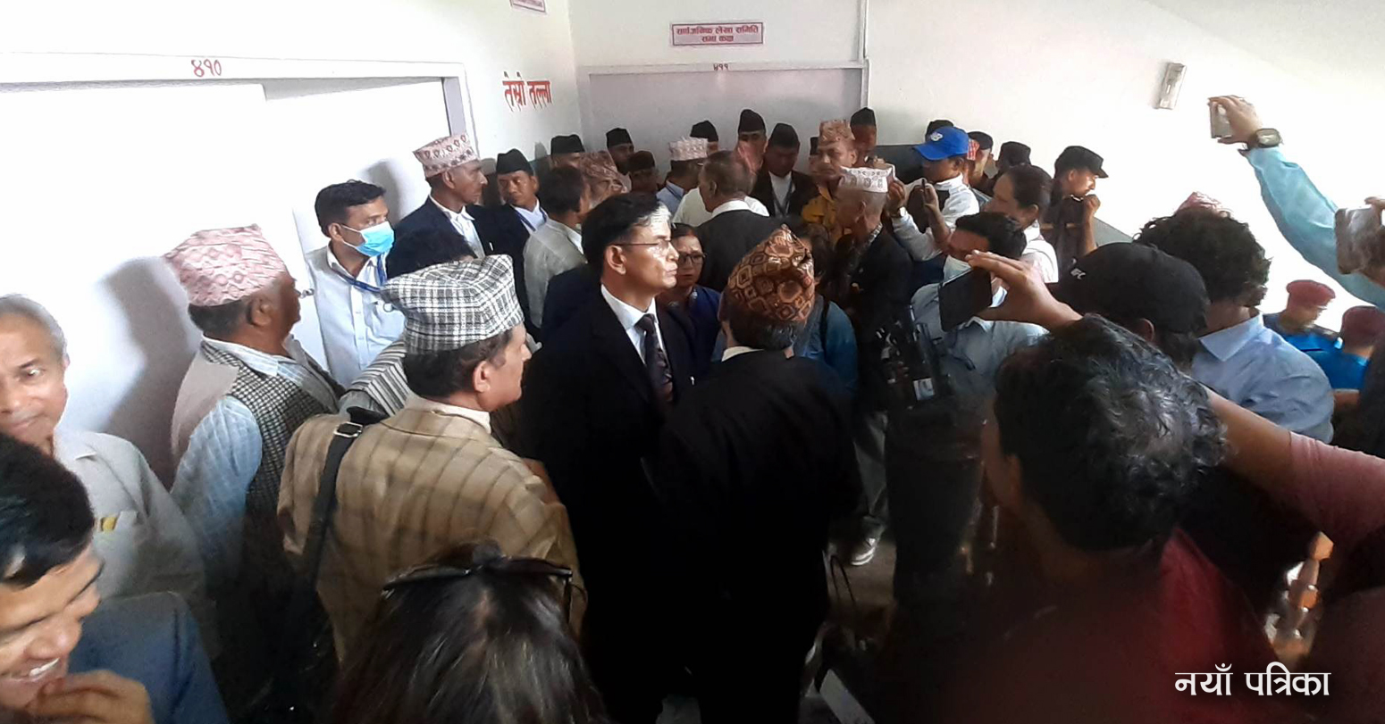 संसदीय सुनुवाइ समितिको छलफलमा उजुरीकर्ता सहभागी