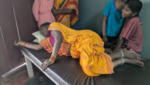 भारतीय फिल्मी शैलीमा सांघातिक आक्रमण, ५ जनाविरुद्ध मुद्दा