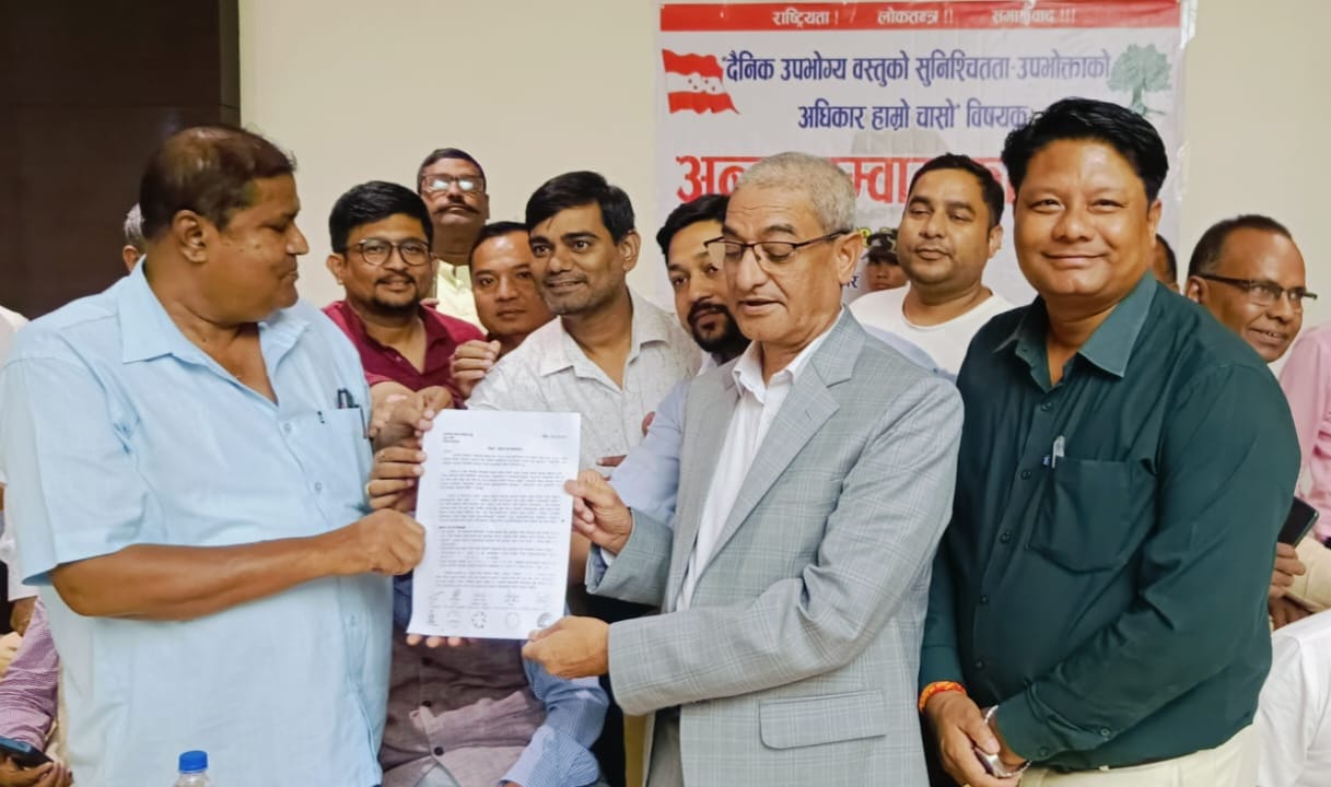 निजी विद्यालयलाई गैरनाफामूलक बनाउने व्यवस्था हटाइने : गृहमन्त्री लेखक