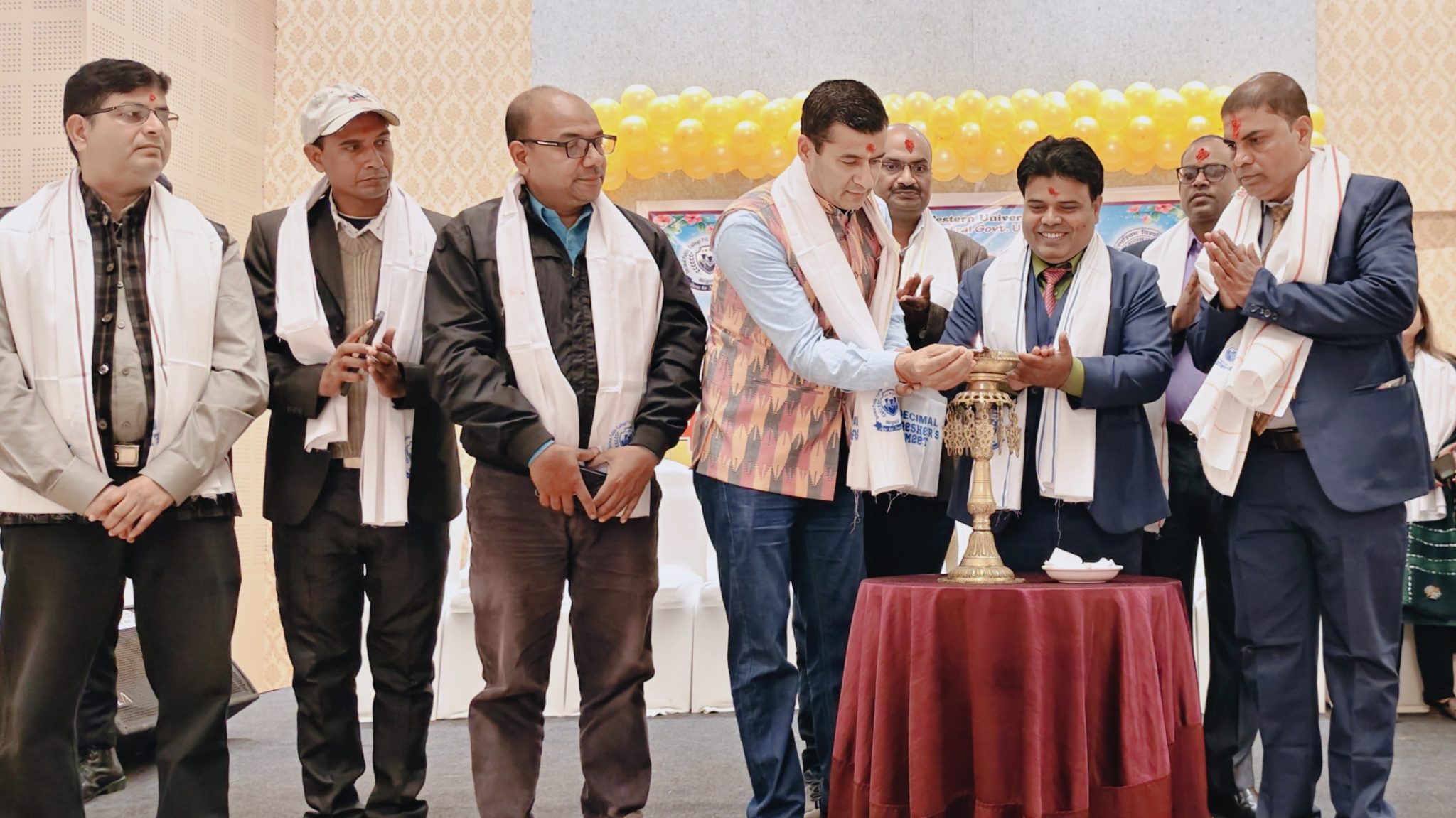 शिक्षासँगै नैतिकता र सामाजिक उत्तरदायित्वको सन्देश बोकेको डेसिमल कलेजको फ्रेसर्स सम्पन्न