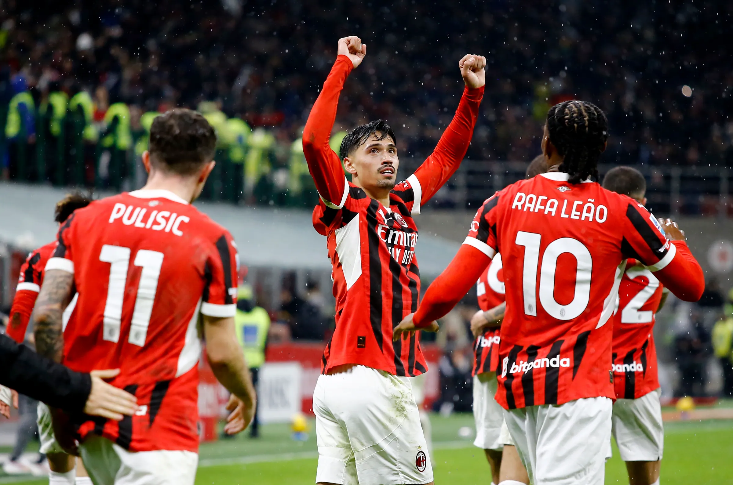 नेपोलीको जितले सिरिए ए मा रोमाञ्चक मोड: शीर्ष स्थानमा एसी मिलान र नेपोलीको बराबरी