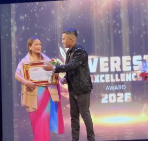 फेसन डिजाइनर सुक्निता चौलागाईं ‘एभरेस्ट एक्सिलेन्स अवार्ड–२०२६’ बाट सम्मानित