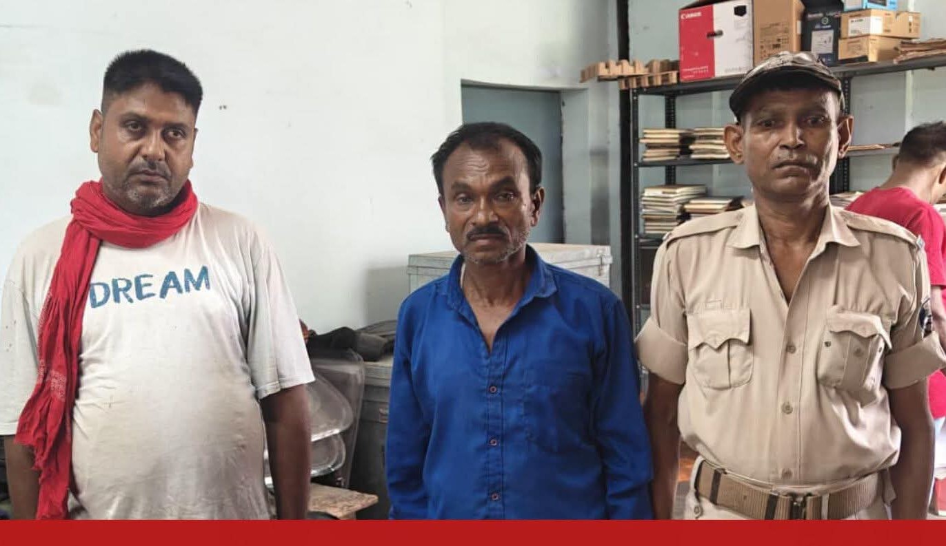 रक्सौलमा नशालु पदार्थ ख्वाएर यात्रु लुटपाट गर्ने गिरोहको भण्डाफोर, मजदुरको भेषमा पुगेका प्रहरीद्वारा दुई पक्राउ