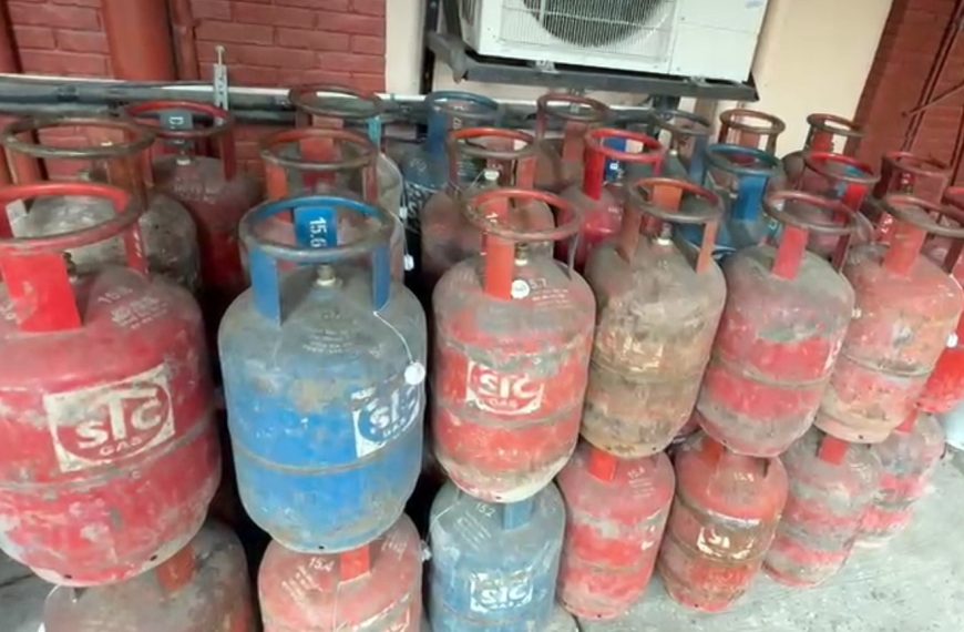 रेडिसन होटलमा छापा, १८४ सिलिन्डर ग्यास लुकाएर राखेको भेटियो
