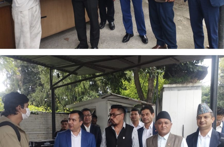 काठमाडौंमा डेरामा बस्ने २५० विद्यार्थीलाई निःशुल्क विद्युतीय चुलो वितरणऊर्जा, जलस्रोत तथा सिँचाइ मन्त्री र उद्योग, वाणिज्य तथा आपूर्तिमन्त्री दीपक कुमार शाहको संयुक्त पहल